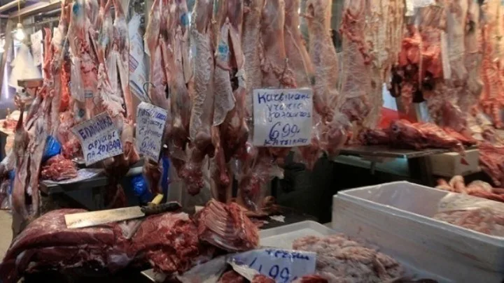 Διαμαρτυρία για το επίδομα τροφίμων: «Να διευθυνθεί η λίστα των επαγγελματιών όπου μπορεί να εξαργυρωθεί»