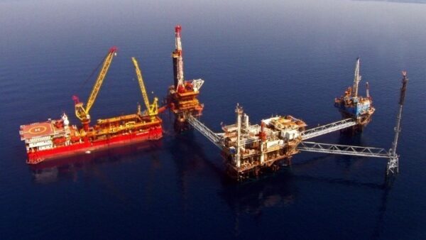 Προσωρινό πλαφόν στις τιμές του φυσικού αερίου θα εισηγηθεί η Κομισιόν