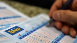 Τζόκερ: Έγινε η κλήρωση – Αυτοί είναι οι τυχεροί αριθμοί για τα 600.000 ευρώ