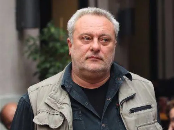 Επίθεση Ψαριανού σε καθηγητές για την Τράπεζα Θεμάτων:  Τους αποκαλεί αλήτες και σκουλήκια