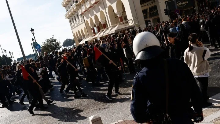 Σοβαρά επεισόδια στο συλλαλητήριο κατά των ιδιωτικών πανεπιστημίων