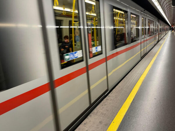 Μετρό το Σαββατόβραδο – Ξεκινά η 24ωρη λειτουργία – Πότε