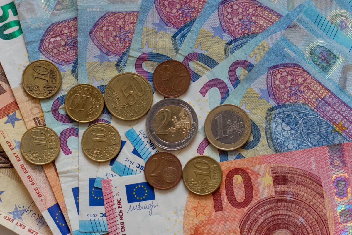 Αντιδράσεις για την μηνιαία χρέωση POS: Ένα ακόμη κόστος που δεν ανήκει στις επιχειρήσεις