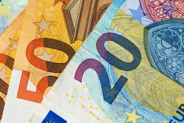 Κρυφές χρεώσεις στις δόσεις ασφαλίστρων ζωής – Τι πρέπει να προσέχετε