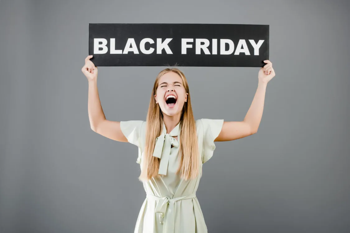 Black Friday 2025: Πότε έρχονται οι μεγάλες εκπτώσεις