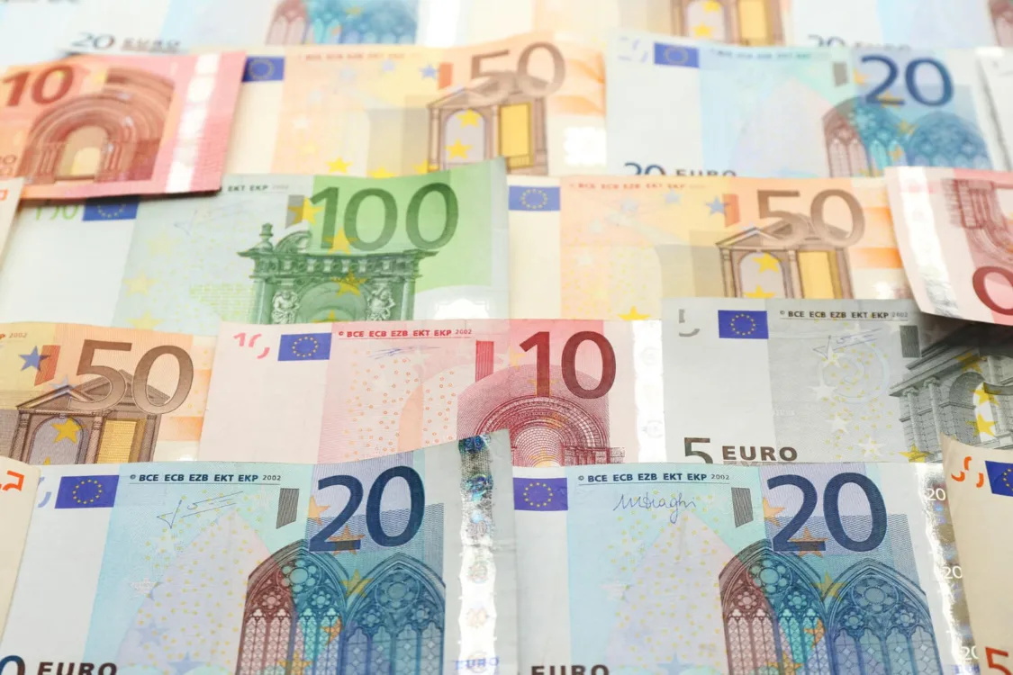 ΑΛΛΑΖΟΥΝ οι πληρωμές σε επιδόματα και συντάξεις - Τι πρέπει να ξέρετε