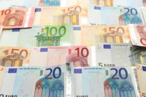 Ποιοί δημόσιοι υπάλληλοι βγαίνουν κερδισμένοι και ποιοί χαμένοι από τις αλλαγές στο εφάπαξ