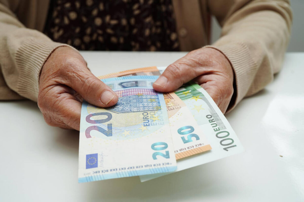 Πότε πληρώνονται οι συντάξεις Φεβρουαρίου 2025