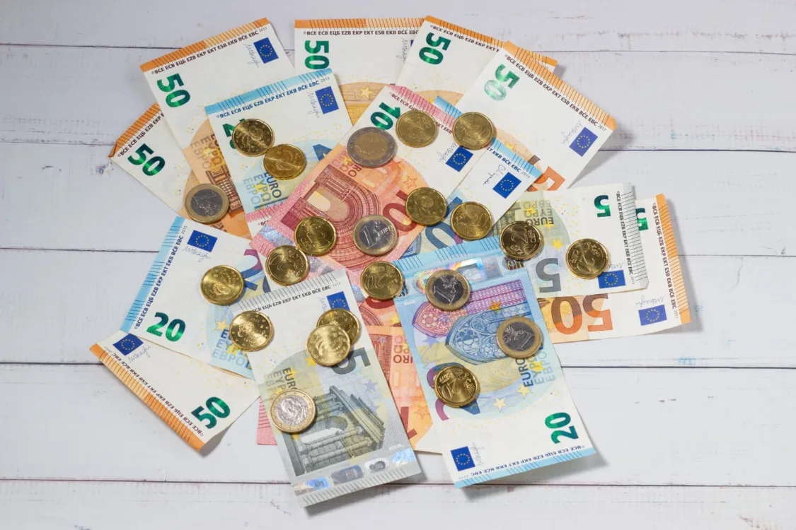 Επιδότηση: Ποιές οικογένειες δικαιούνται πάνω από 36.000 ευρώ για ανακαίνιση σπιτιού - Τα κριτήρια