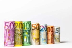 Έρχεται αύξηση στο επίδομα παιδιού; Τα ποσά που εξετάζει η κυβέρνηση