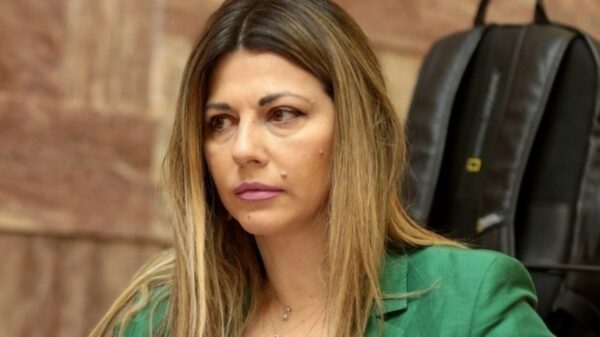 Σοφία Ζαχαράκη: «Τα σχολεία μας δεν είναι ζούγκλα» – Ξεκινούν σεμινάρια για γονείς σε όλη τη χώρα