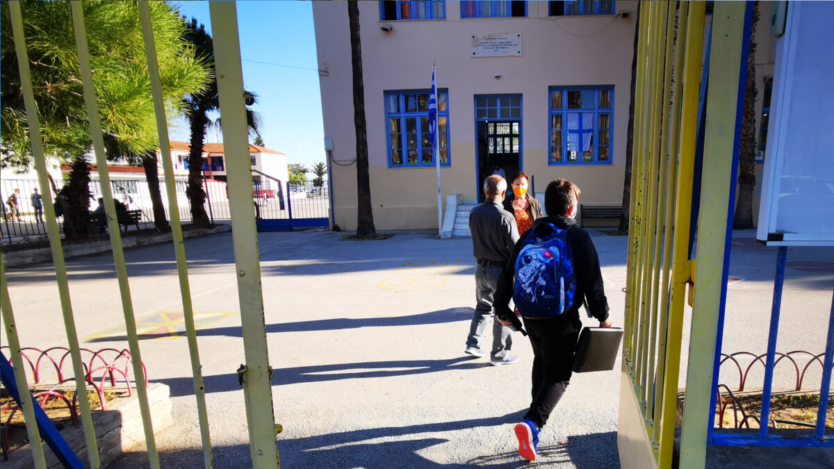 ΠΟΣΥΠ: «Σε κατάσταση ύπνωσης το Υπουργείο Παιδείας» – Προειδοποίηση για «χάος» στις Διευθύνσεις Εκπαίδευσης