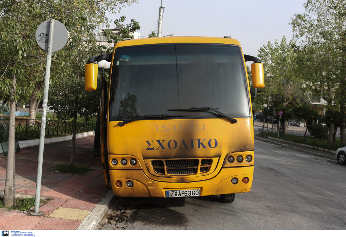 Ξέχασαν νήπια μέσα σε σχολικό για ώρες: Στο αυτόφωρο οδηγός και συνοδός, τι λένε τα ΚΤΕΛ