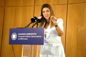 PISA: Παγκόσμια «βουτιά» στις επιδόσεις μαθητών – Πώς συνδέεται η πανδημία και τα ψηφιακά περιβάλλονται