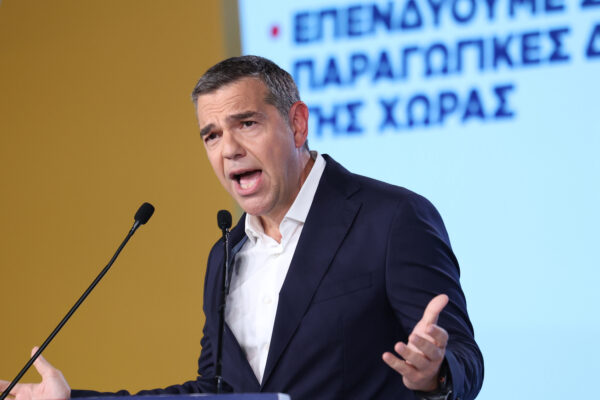 Τσίπρας: Αυξήσεις στους μισθούς εκπαιδευτικών, 30.000 διορισμοί και κατάργηση Πανελλαδικών – Αυτό είναι το σχέδιο για την Παιδεία