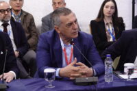 Στην κορυφή της παγκόσμιας επιστήμης ο καθηγητής Δημήτρης Κουρέτας – Η συγκινητική αφιέρωση