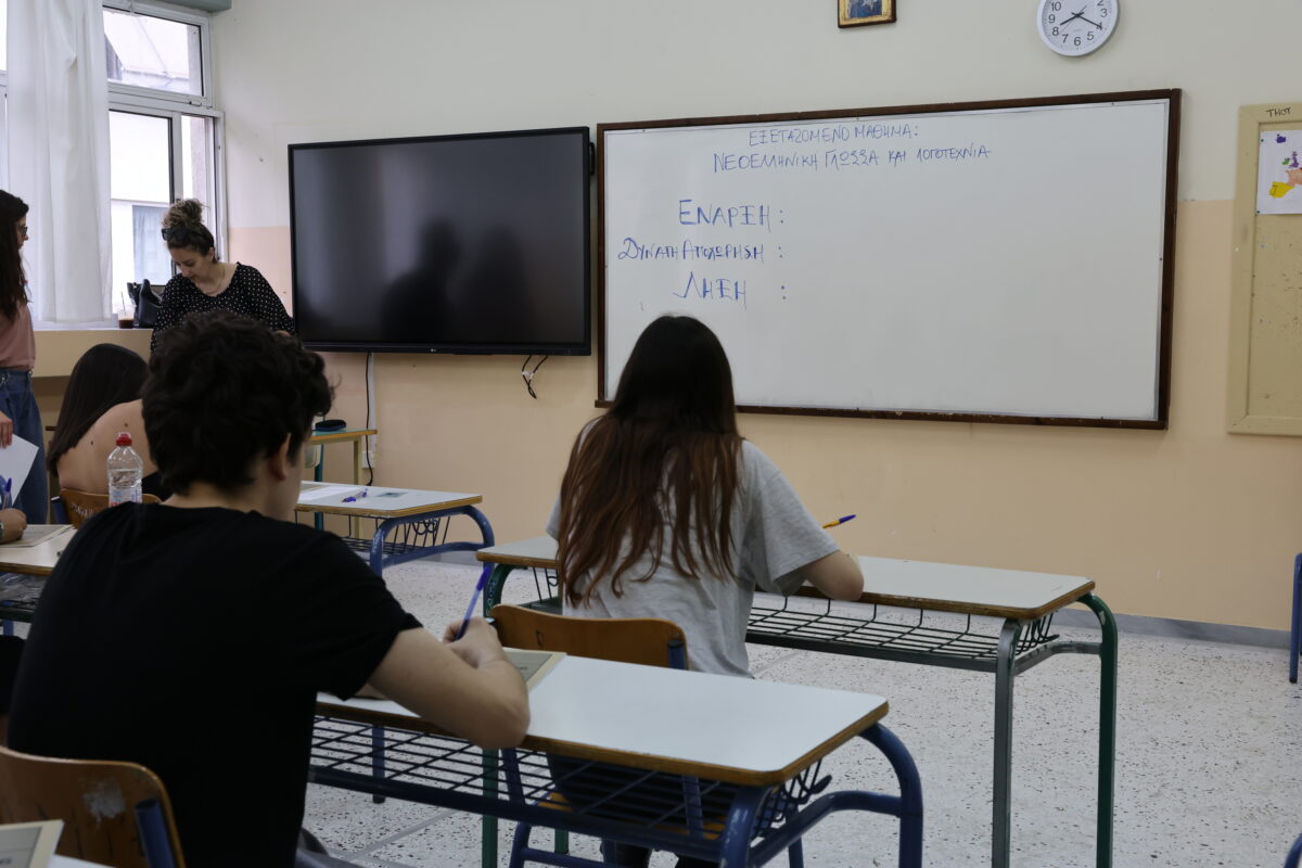 MINEDU TALKS: Η Σοφία Ζαχαράκη δίνει τον λόγο στα 15μελή μαθητικά συμβούλια