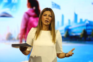 Ζαχαράκη: «Να αποκτήσει το Απολυτήριο μεγαλύτερη αξία» – Τι είπε για μετεγγραφές φοιτητών και Γκράβα