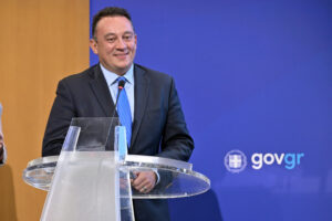 Σχολεία Δεύτερης Ευκαιρίας: Πλήρης στελέχωση και έναρξη-ρεκόρ 15ετίας