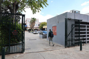 Γκράβα: Κινητοποίηση την Πέμπτη έξω από το Δημαρχείο της Αθήνας – Απαντήσεις για την οσμή αερίου ζητούν γονείς και εκπαιδευτικοί