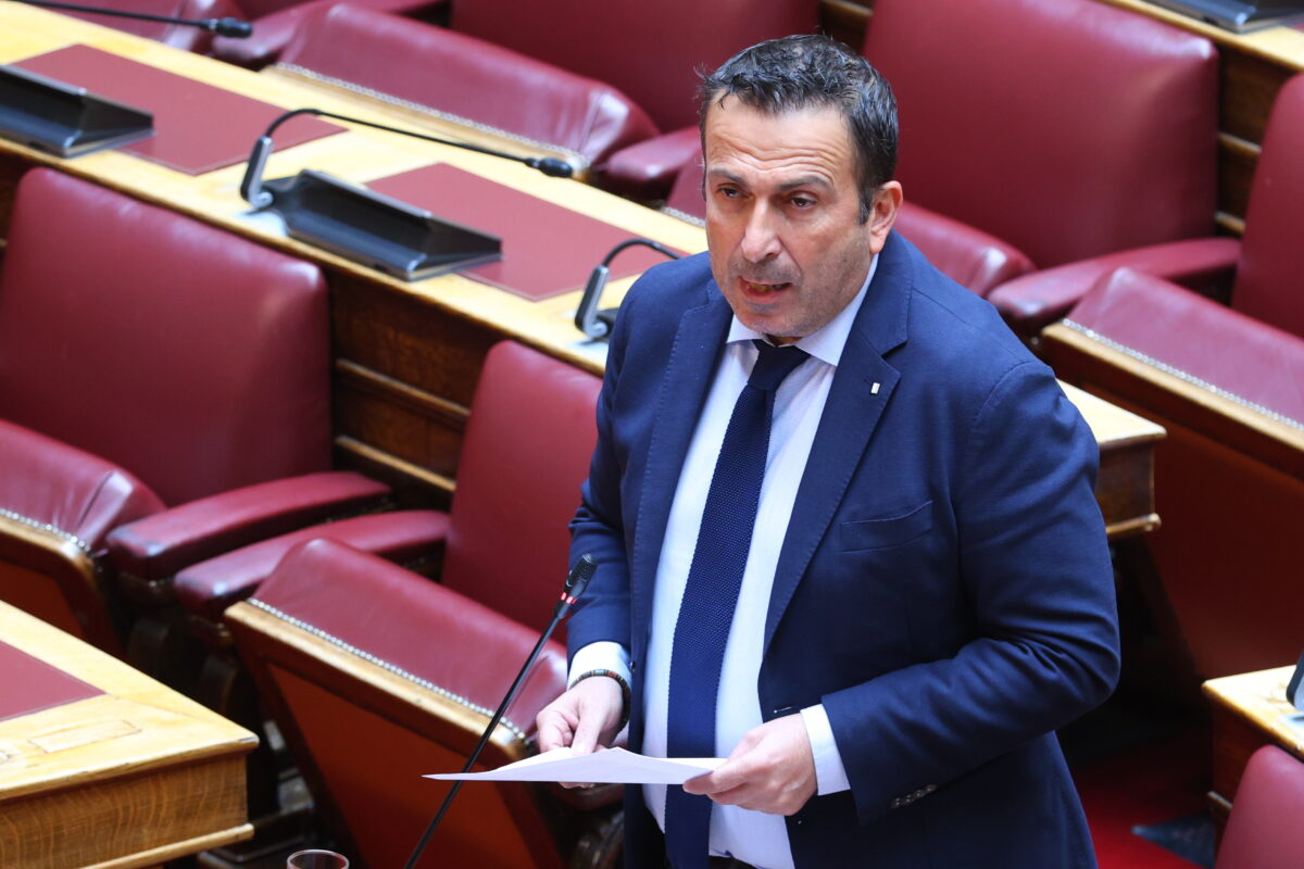 Παραστατίδης: «Να ξαναδώσουμε στον εκπαιδευτικό τη θέση που του αξίζει»